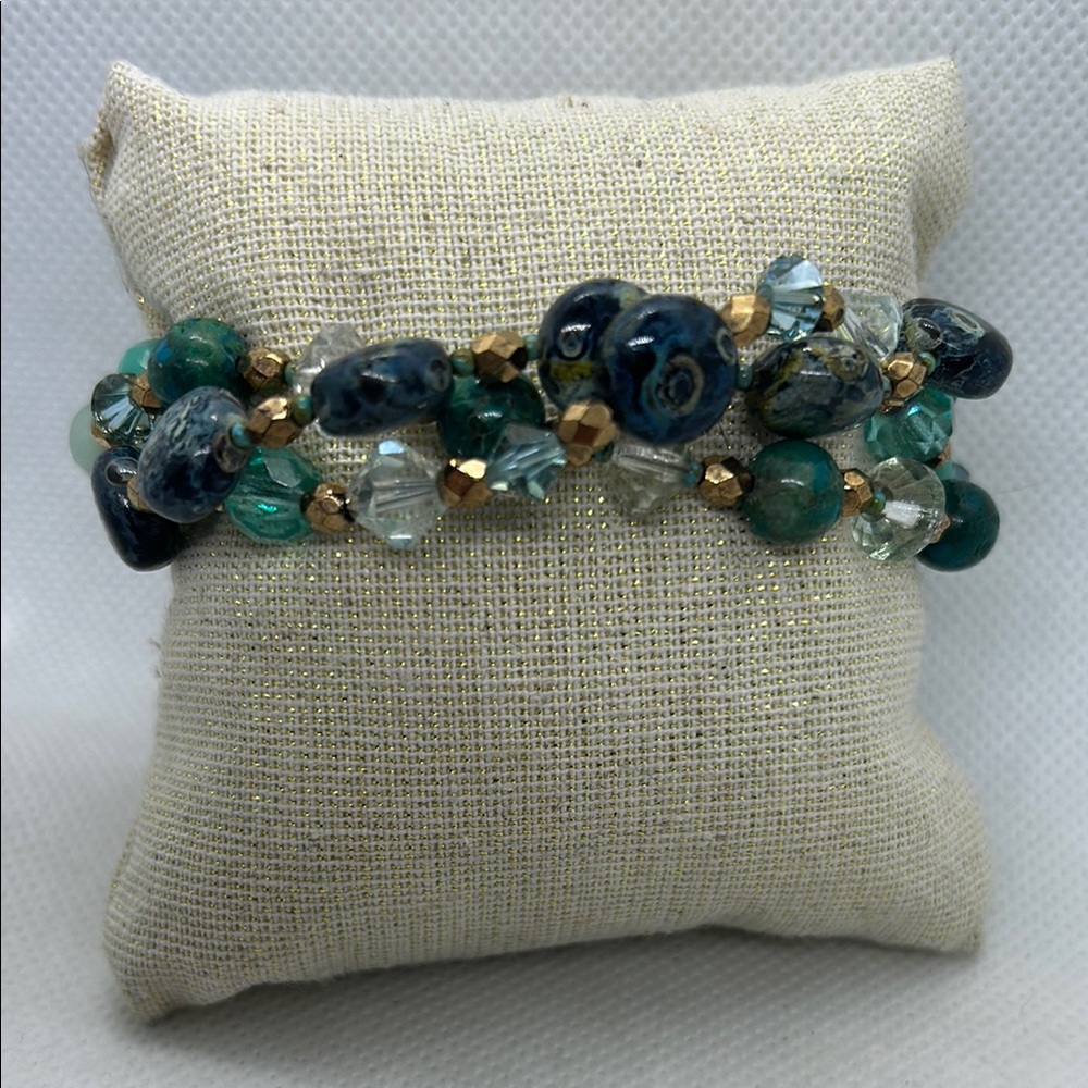 Swarovski Crystal Elegant Beaded Bracelet with Gold Accents